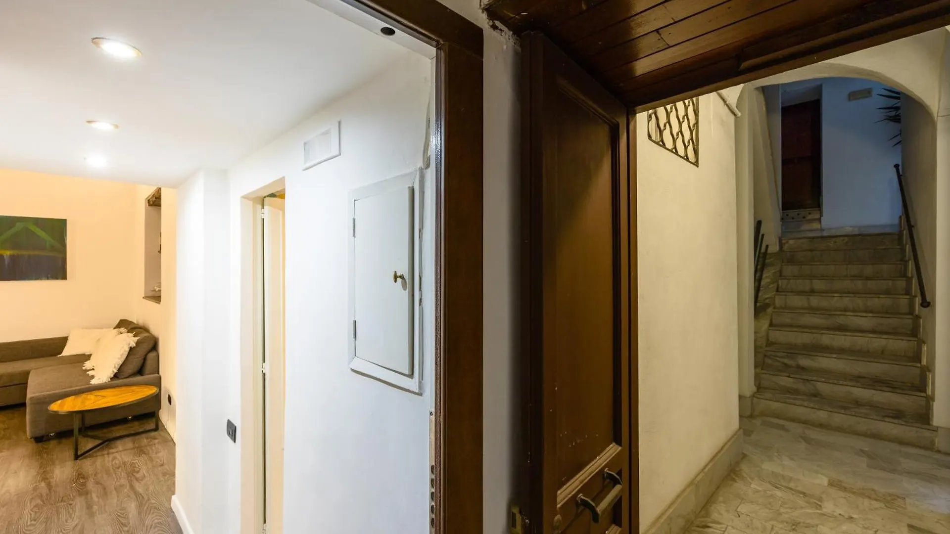Hidden Gem On Chiaia Pedastrian Area By Napoliapartments 0*, Naples Italy