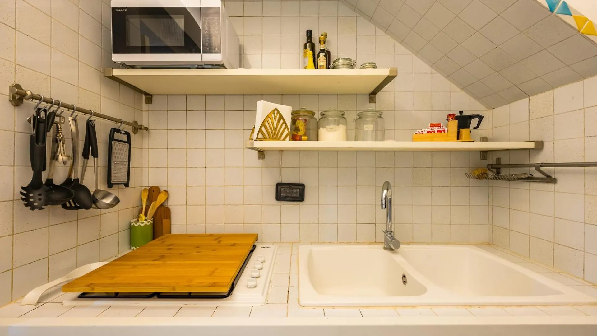 Hidden Gem On Chiaia Pedastrian Area By Napoliapartments Naples