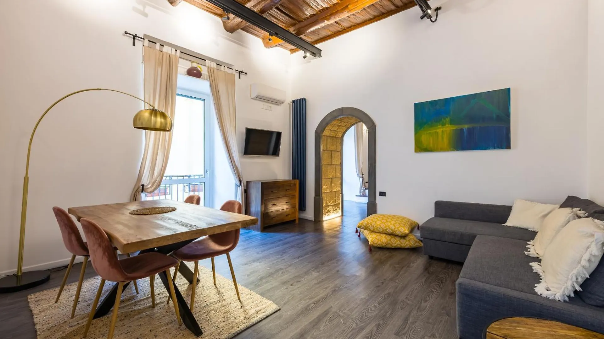 Hidden Gem On Chiaia Pedastrian Area By Napoliapartments