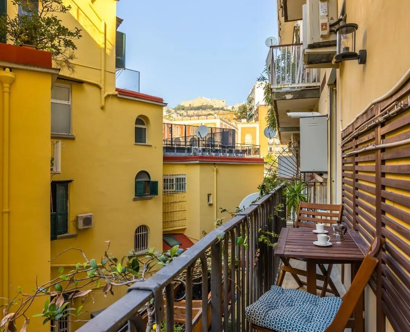 Hidden Gem On Chiaia Pedastrian Area By Napoliapartments Apartment Naples