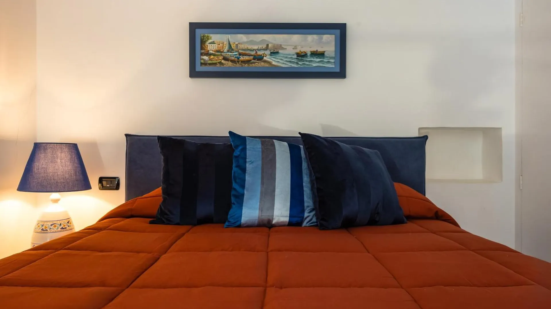 Hidden Gem On Chiaia Pedastrian Area By Napoliapartments Italy