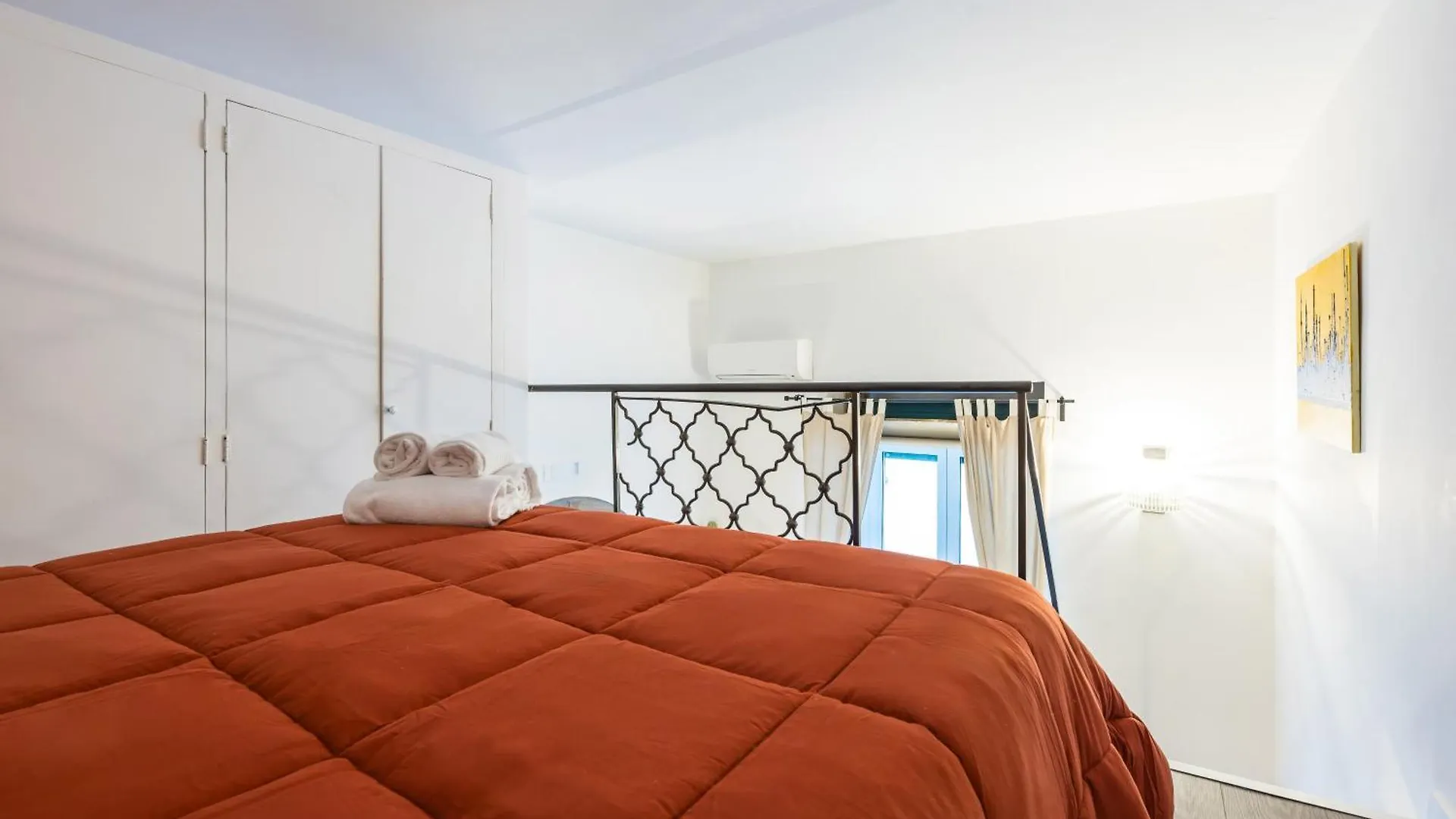 Hidden Gem On Chiaia Pedastrian Area By Napoliapartments 0*, Naples Italy