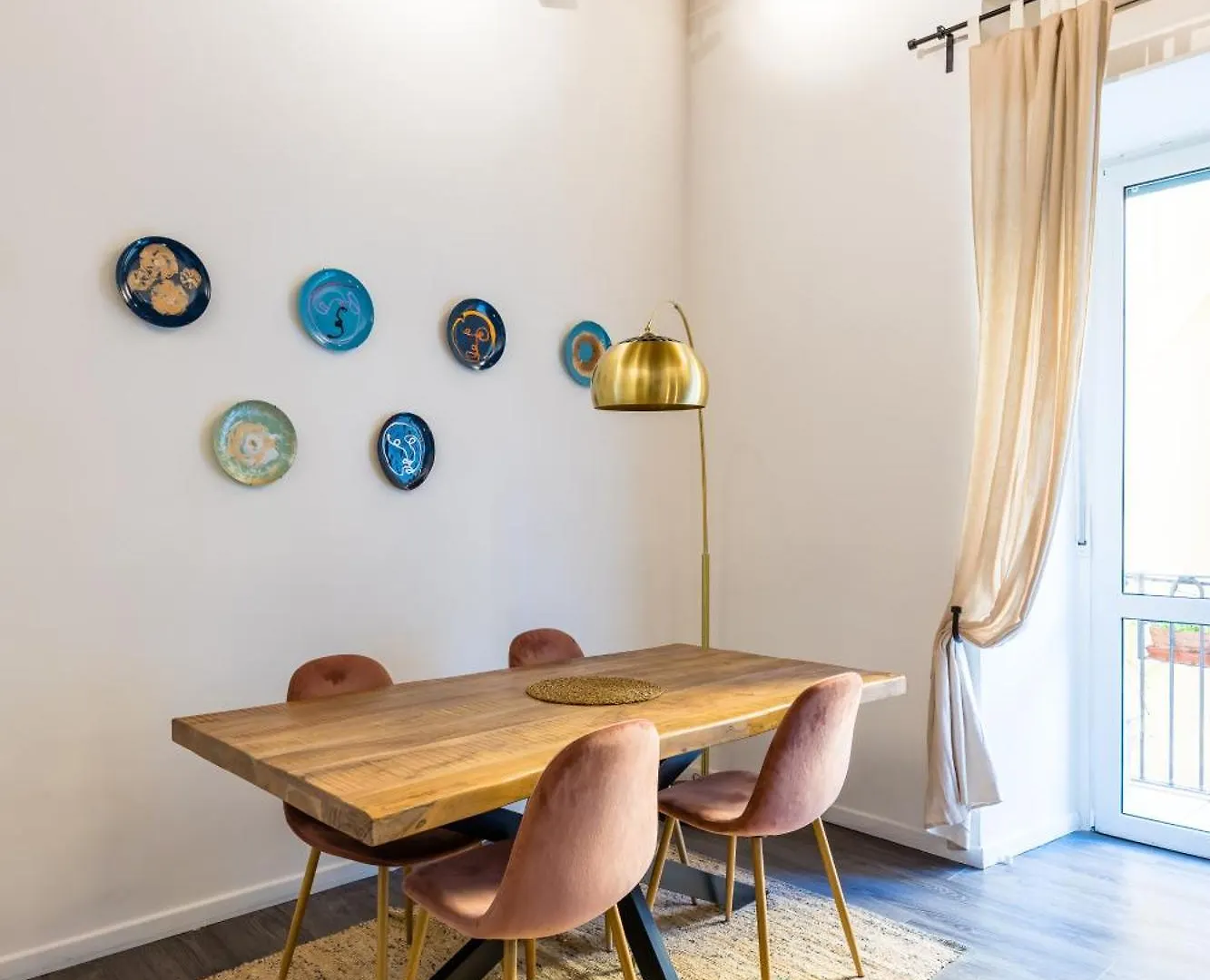 Hidden Gem On Chiaia Pedastrian Area By Napoliapartments Italy